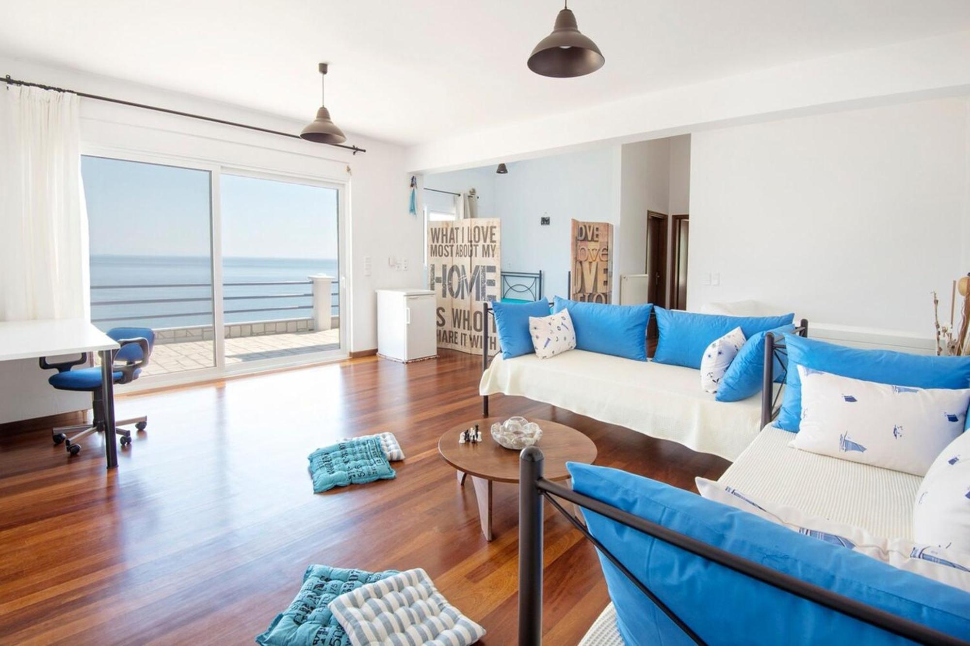 Blue Dream Seaside Villa With Superb Sea Views Kymi Exterior photo