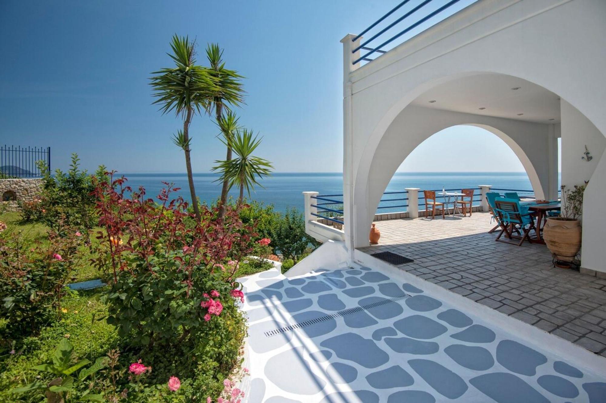 Blue Dream Seaside Villa With Superb Sea Views Kymi Exterior photo