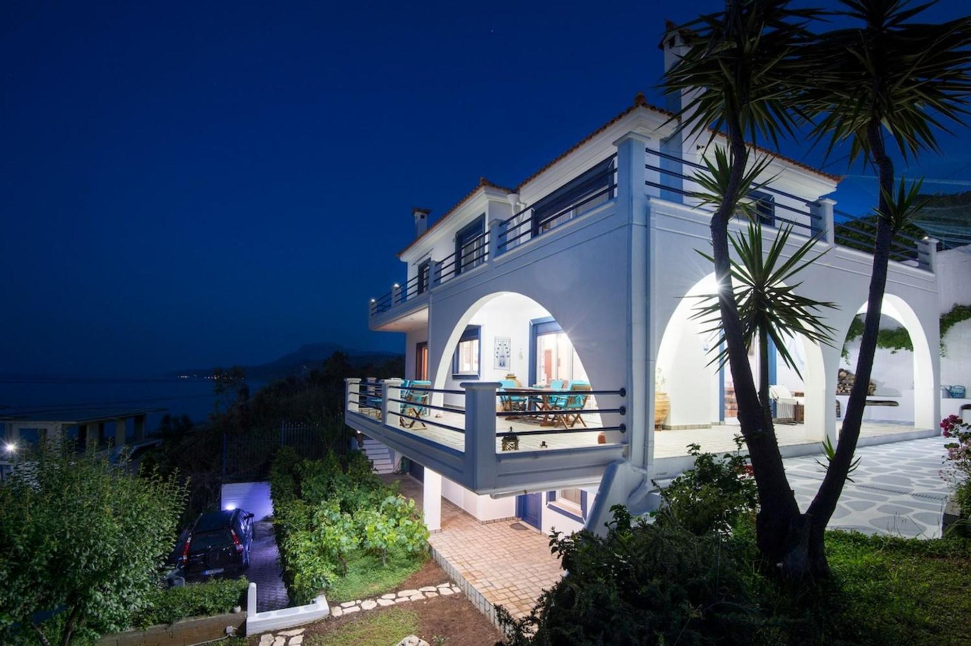 Blue Dream Seaside Villa With Superb Sea Views Kymi Exterior photo